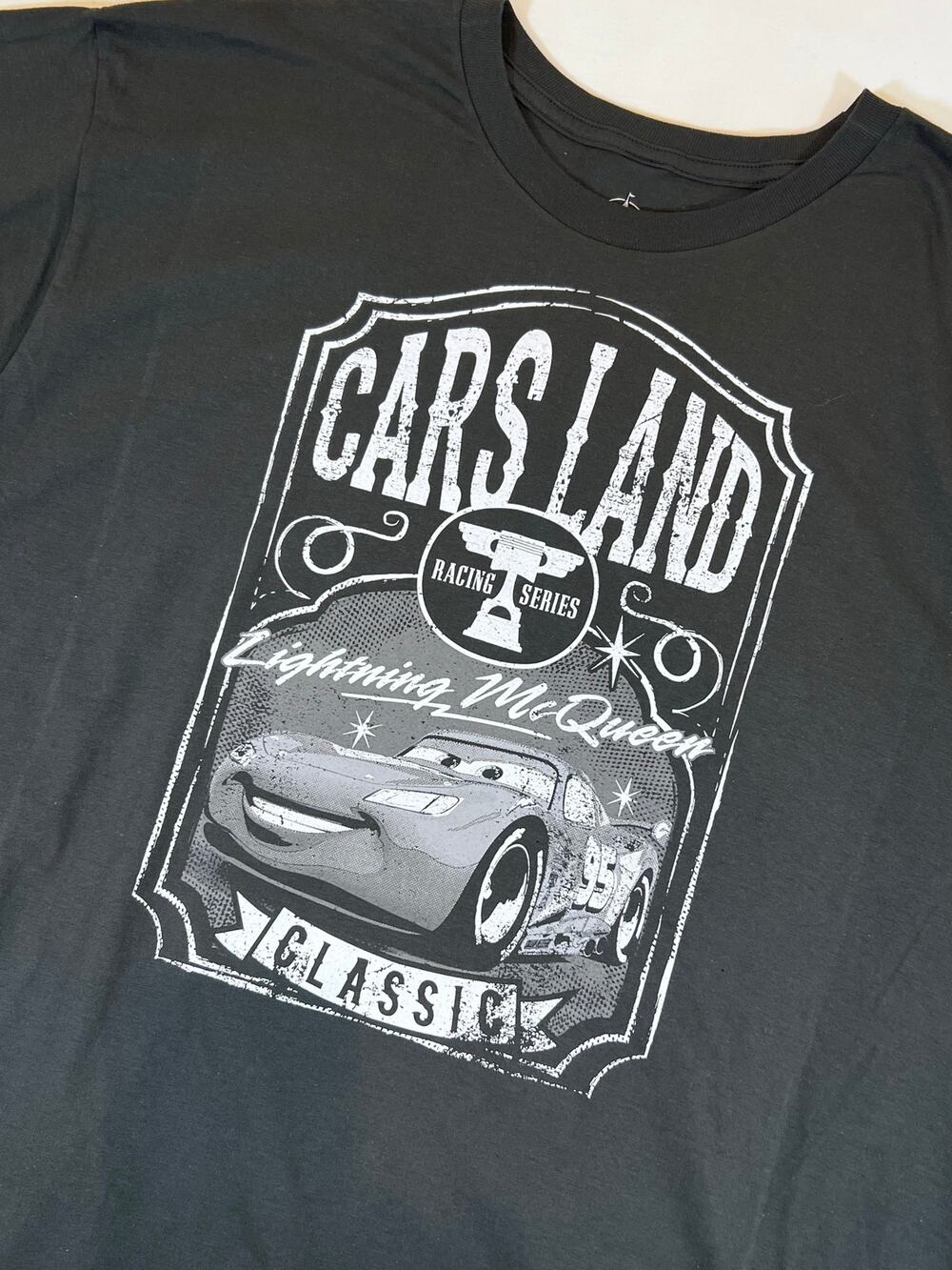 Disney Parks Cars Land Racing Series Lightning McQueen Grey Adult Tee - NWT 2XL